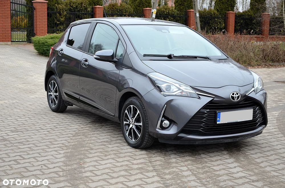 Toyota Yaris 1.5 Premium - 9