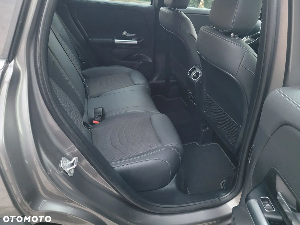 Mercedes-Benz GLA 250e Edition 1 - 16