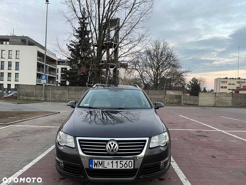 Volkswagen Passat - 4