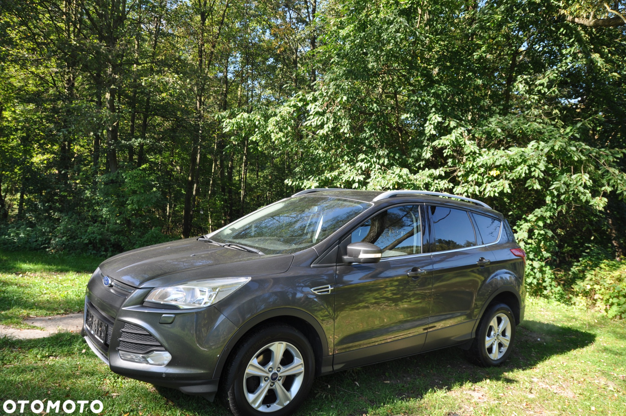 Ford Kuga 1.6 EcoBoost 2x4 Titanium - 24
