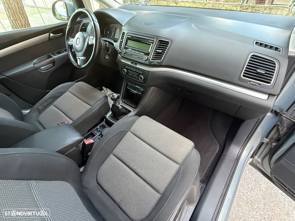 VW Sharan 2.0 TDi Confortline - 9