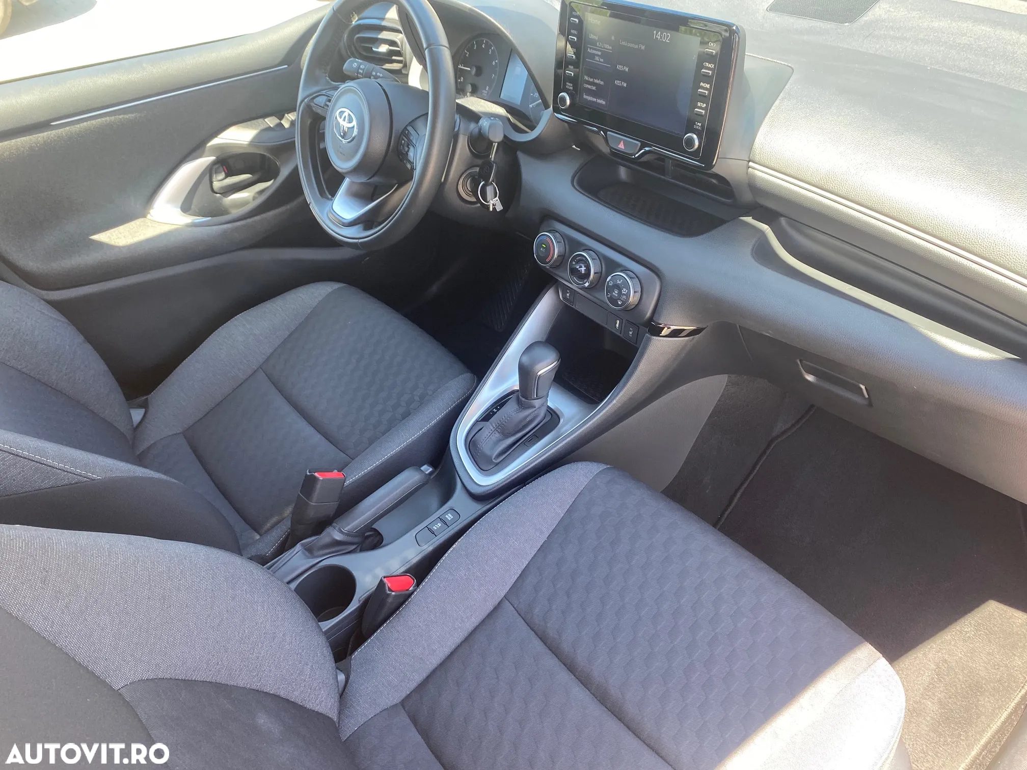 Toyota Yaris 1.5 CVT Dynamic - 8