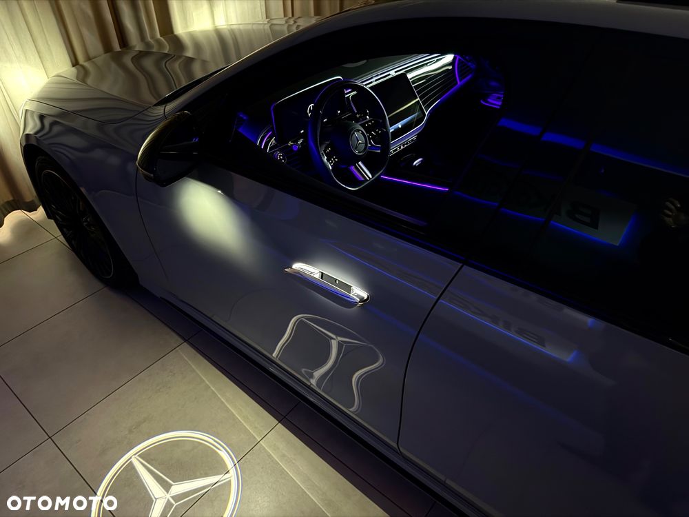 Mercedes-Benz Klasa E 220 d mHEV 4-Matic AMG 9G-Tronic - 38