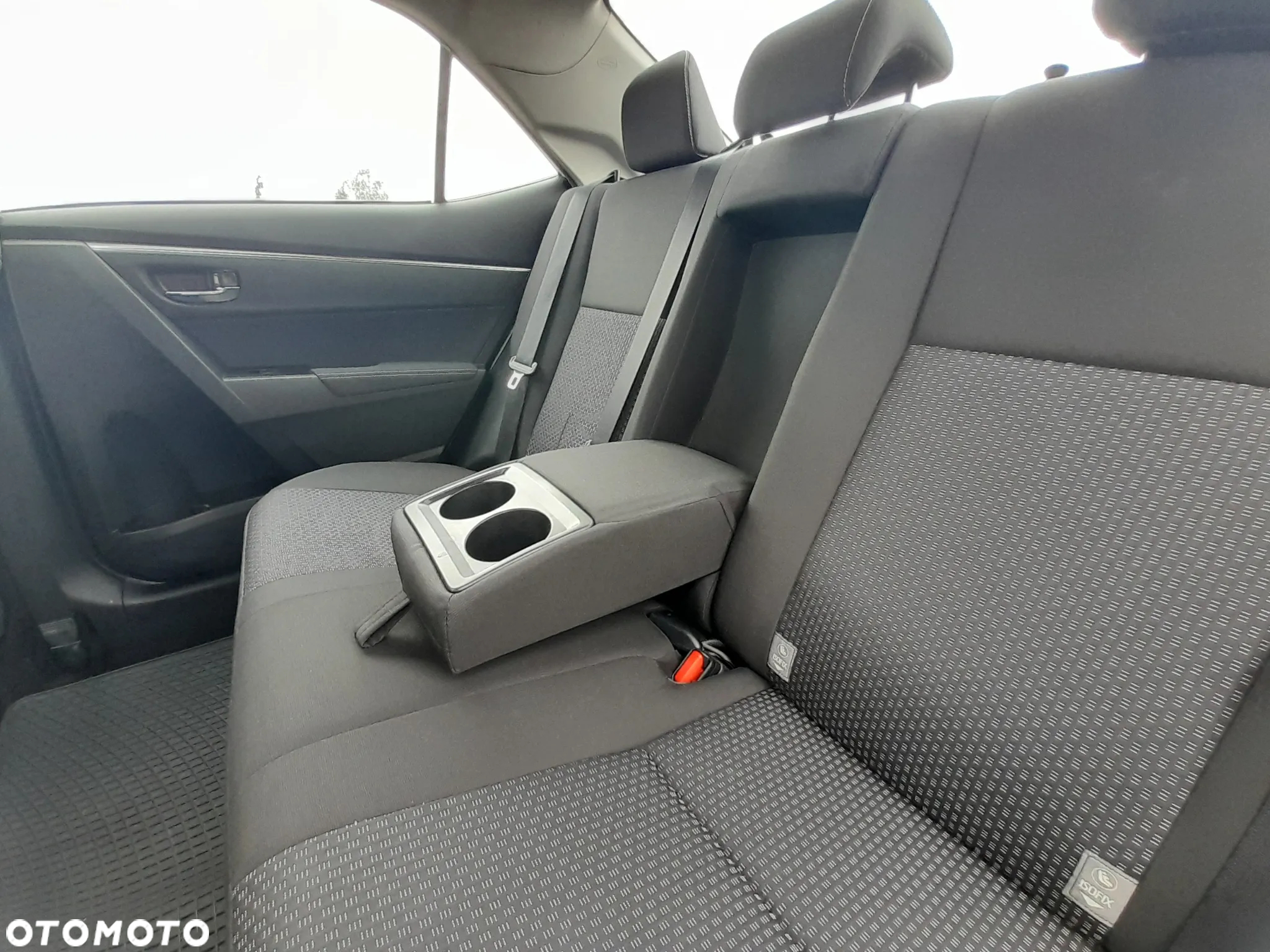 Toyota Corolla 1.6 Premium - 12