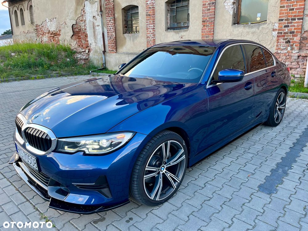 BMW Seria 3 330i Sport Line - 2