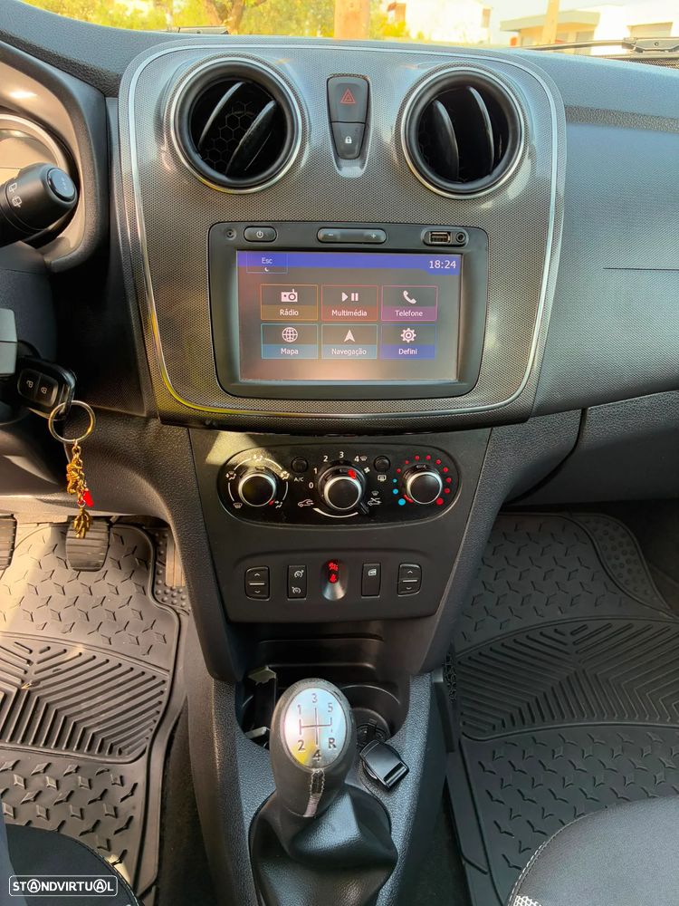 Dacia Sandero 1.5 dCi Stepway - 6
