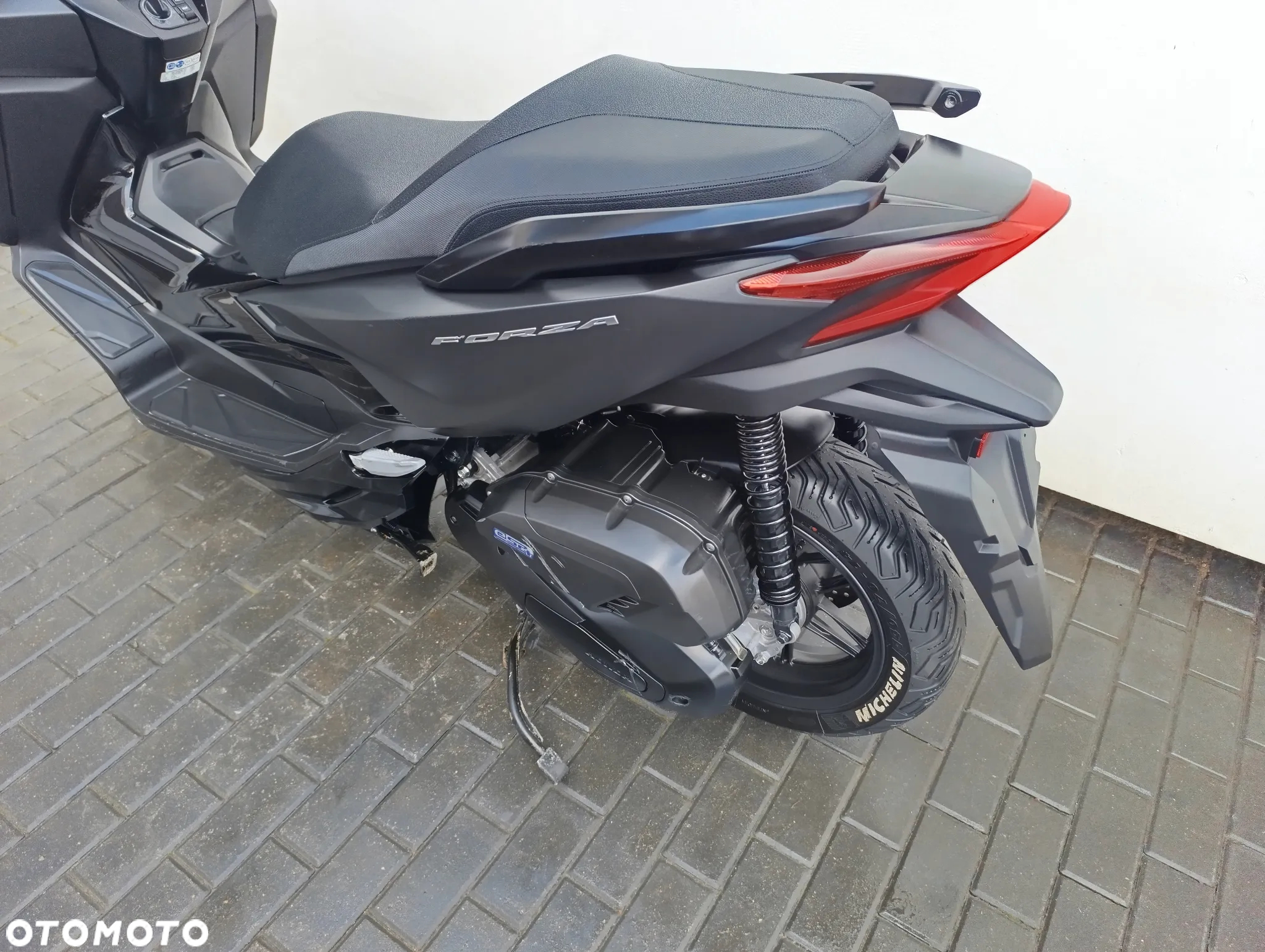 Honda NSS - 15