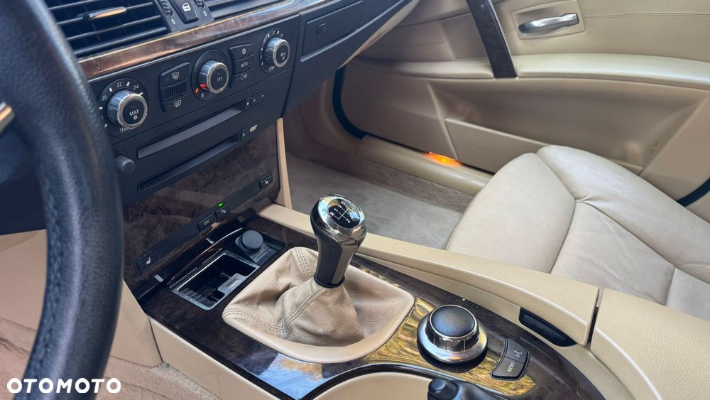 BMW Seria 5 530i - 2