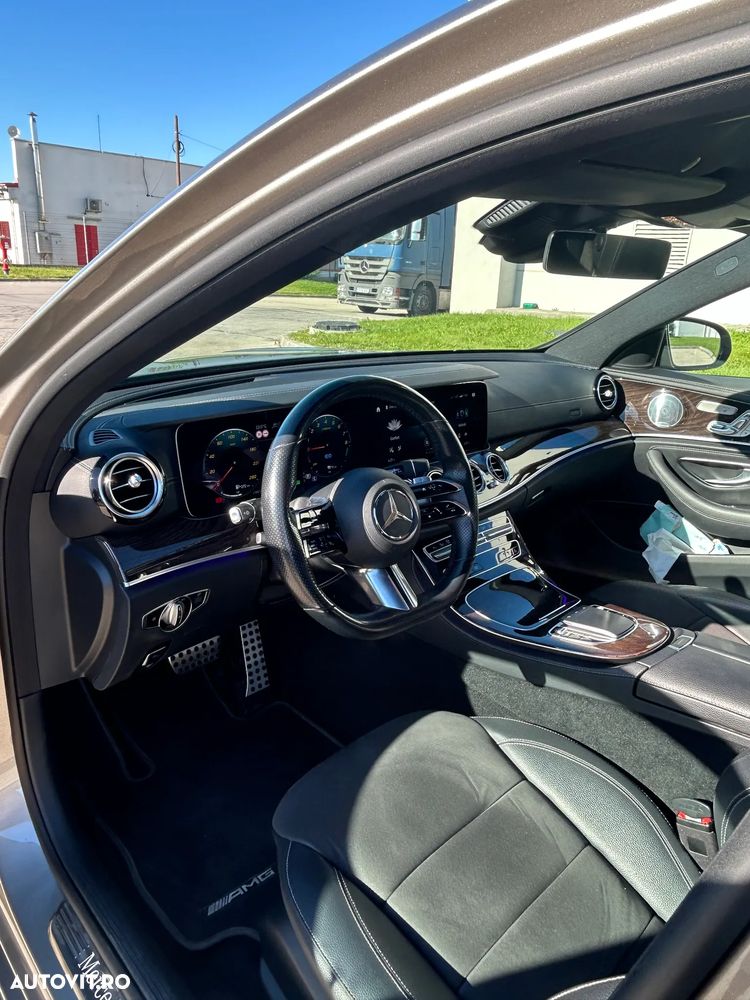 Mercedes-Benz E 300 4MATIC 9G-TRONIC AMG Line - 36