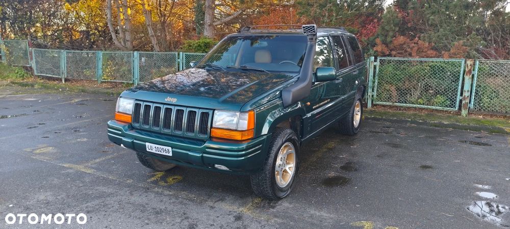 Jeep Grand Cherokee - 21