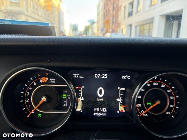 Jeep Wrangler Unlimited GME 2.0 Turbo Sahara - 3