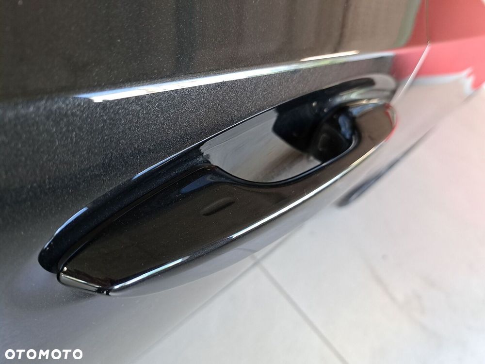 Lexus ES 300h Business Edition - 40