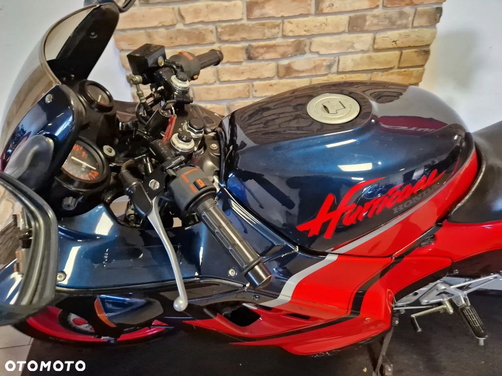 Honda CBR - 33