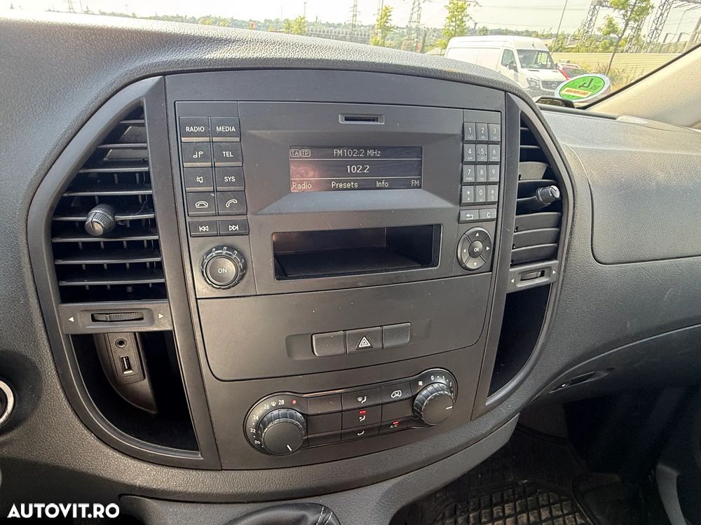 Mercedes-Benz VITO - 10