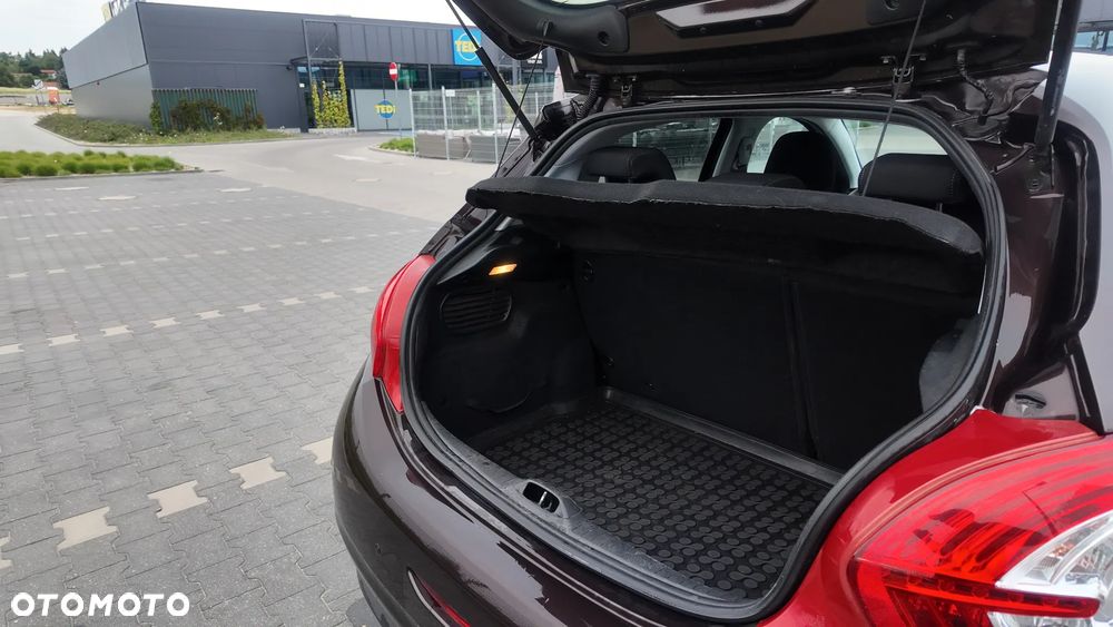 Peugeot 208 1.2 PureTech Active - 10