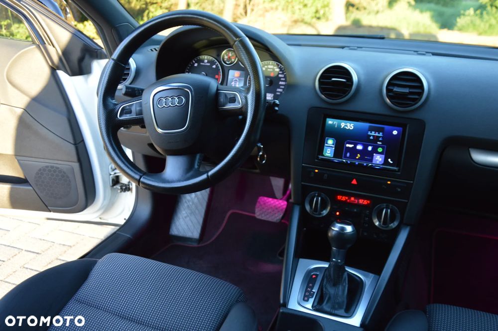 Audi A3 Sportback 2.0 TDI DPF S tronic S line Sportpaket - 19