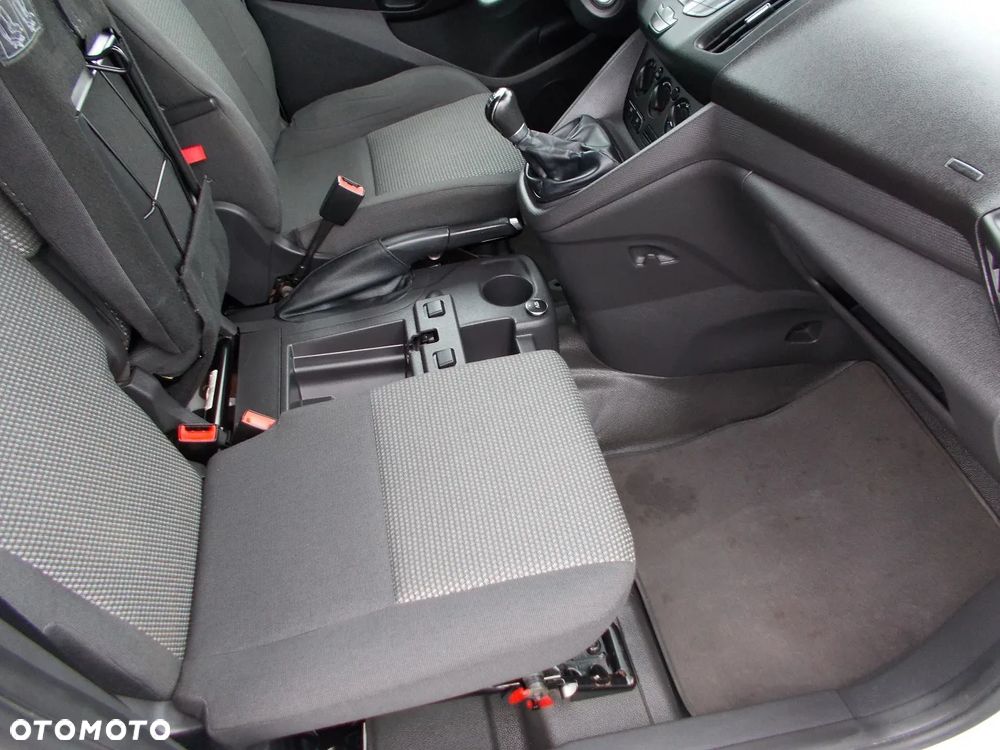 Ford Transit Connect - 15