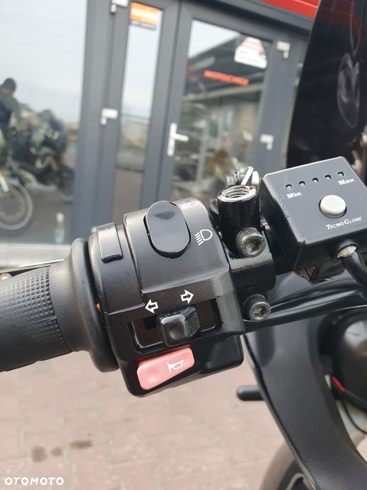 Triumph Tiger - 15