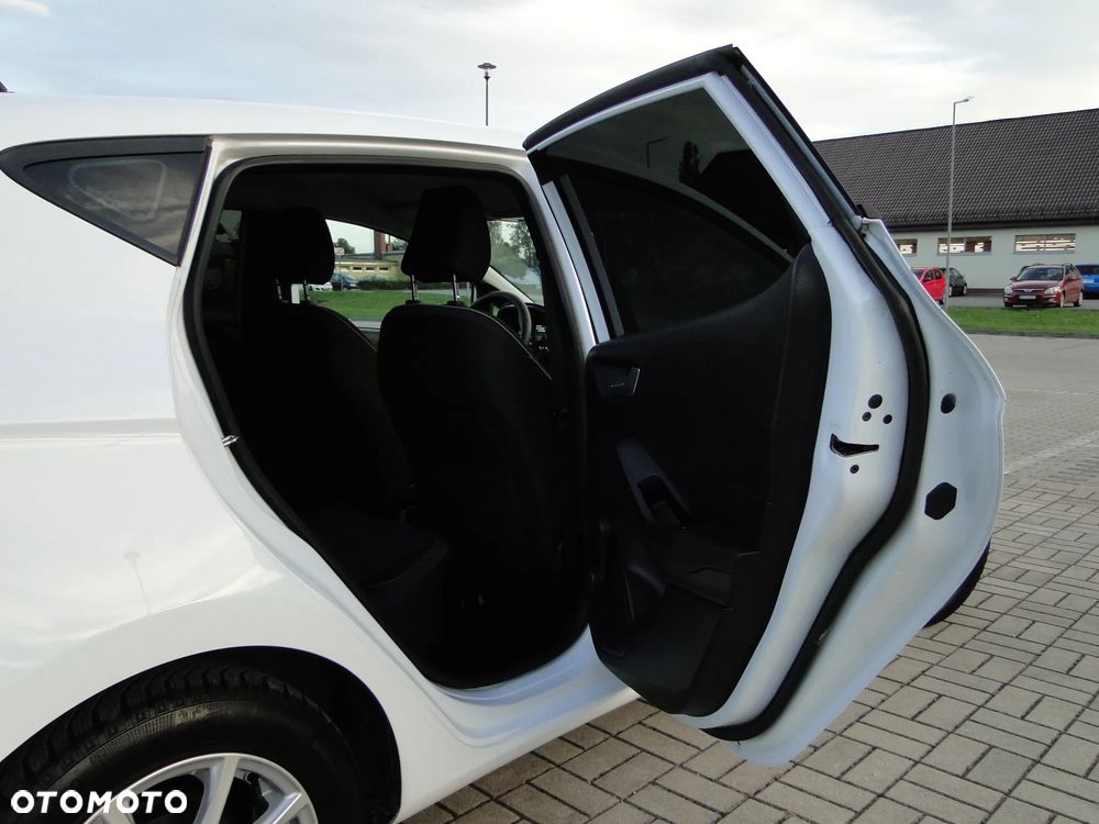 Ford Fiesta - 13