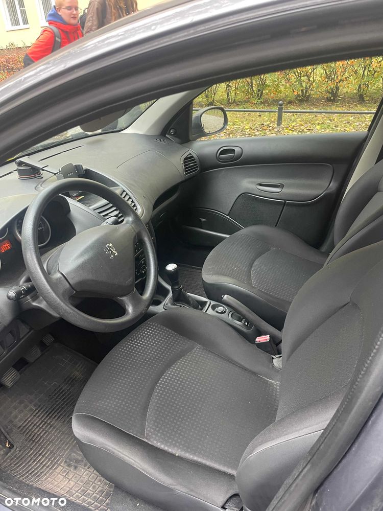 Peugeot 206 plus - 5