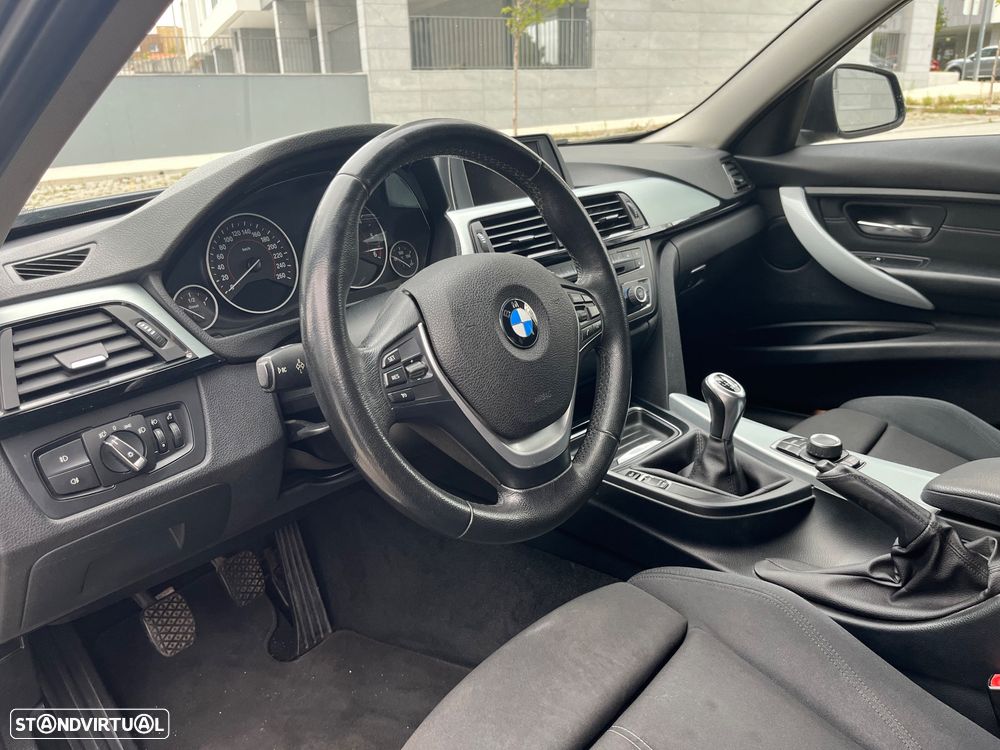 BMW 318 d Line Sport - 9