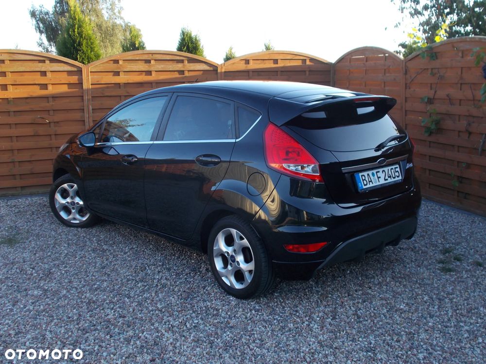 Ford Fiesta 1.6 Titanium - 13