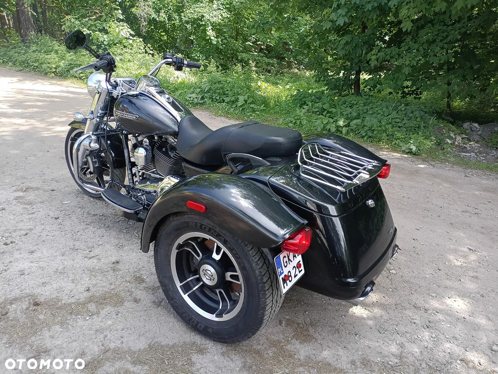 Harley-Davidson Trike Freewheeler - 2