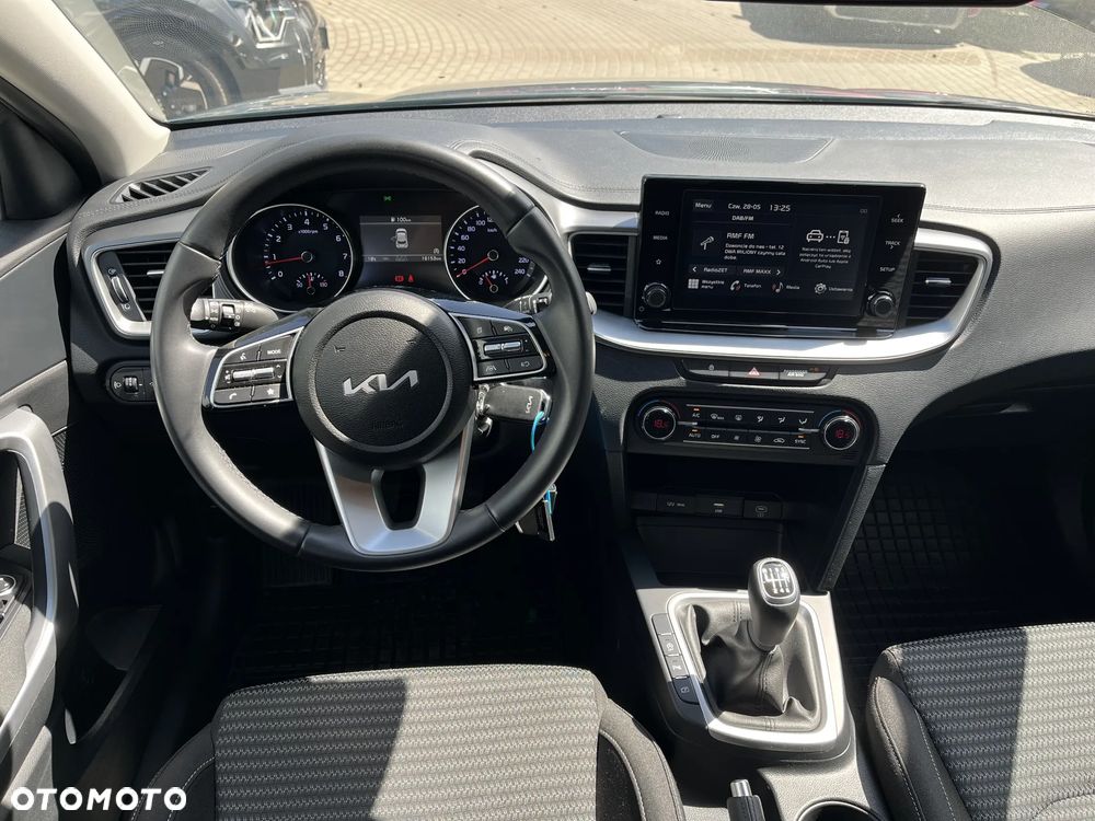 Kia XCeed 1.5 T-GDI M - 13