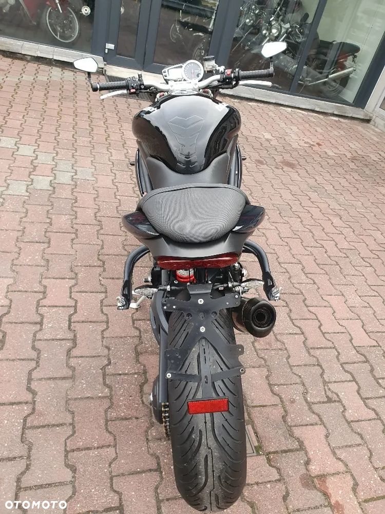 Triumph Speed Triple - 7