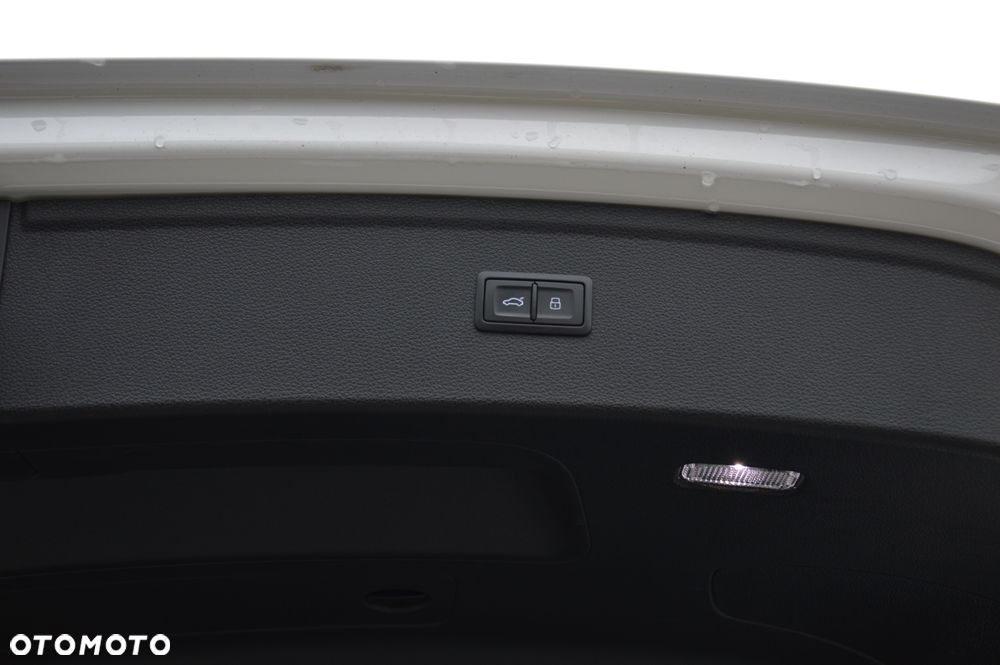 Audi Q5 40 TDI quattro S tronic sport - 32
