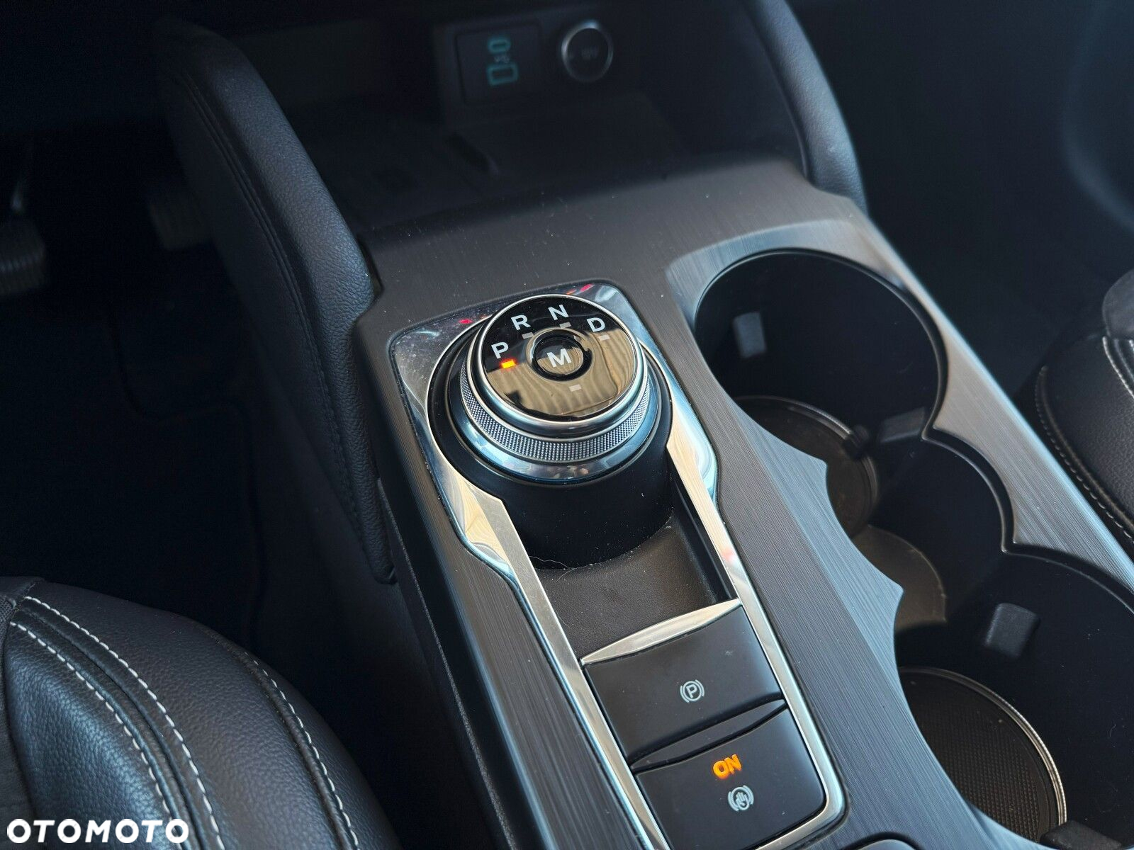 Ford Kuga - 29