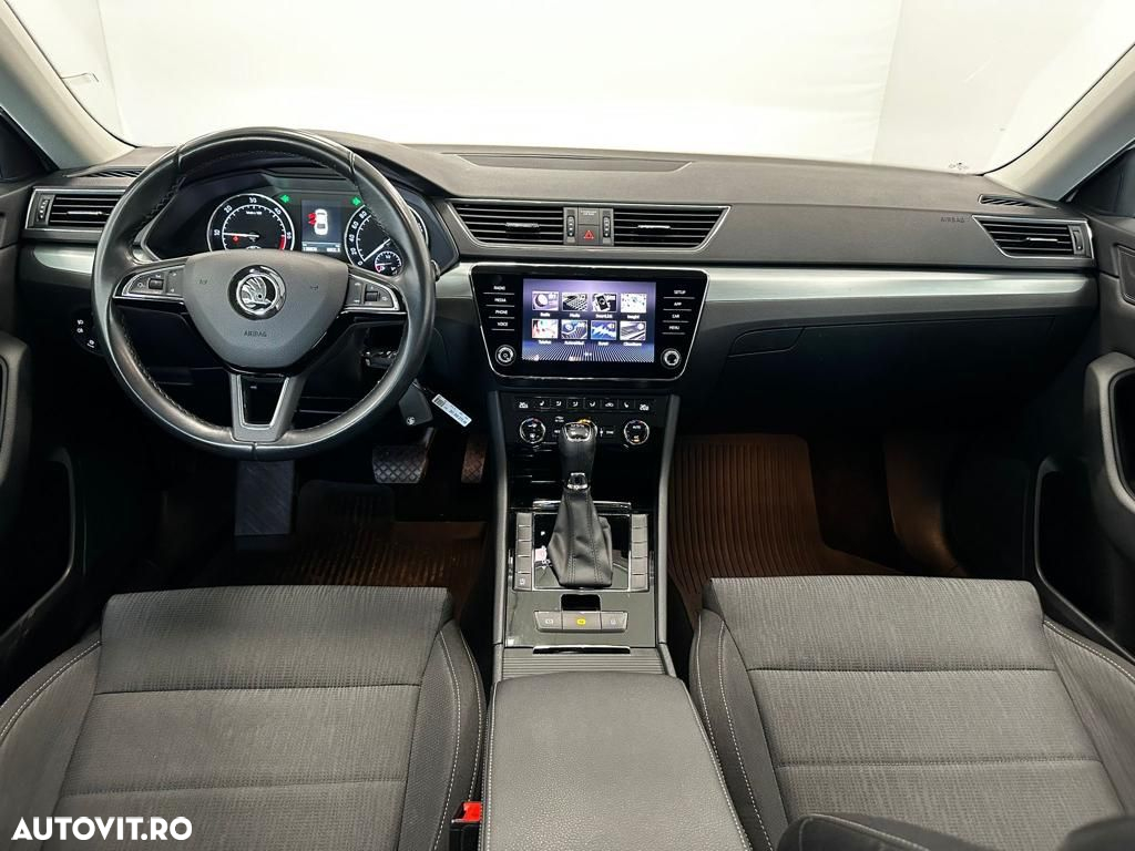Skoda Superb 2.0 TDI DSG Style - 10