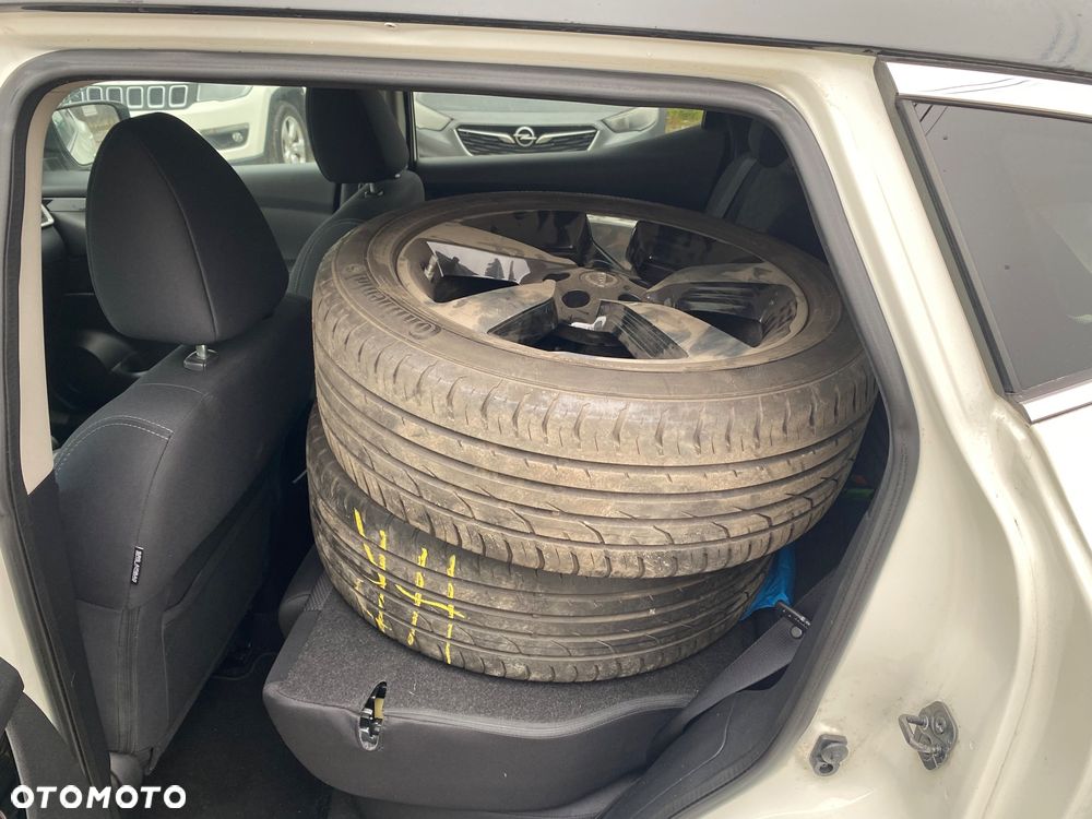 Nissan Qashqai 1.6 DIG-T 360 - 33