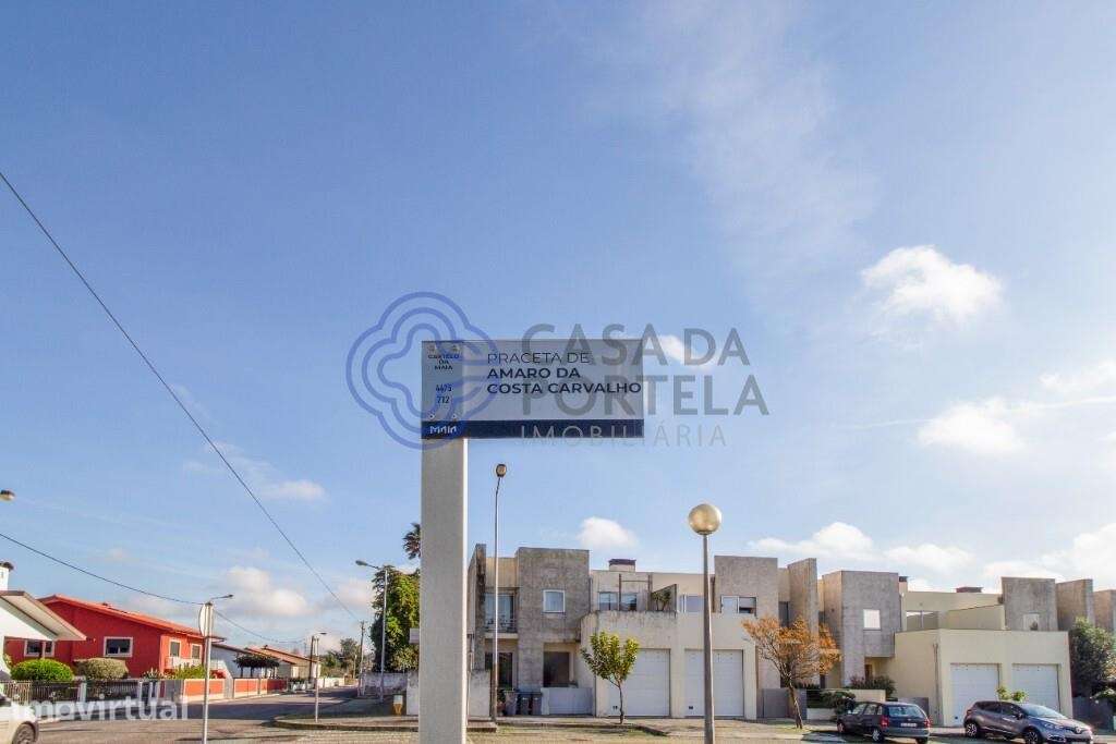 Terreno para construção de moradia geminada | Castelo da Maia | Cidade - Grande imagem: 2/11