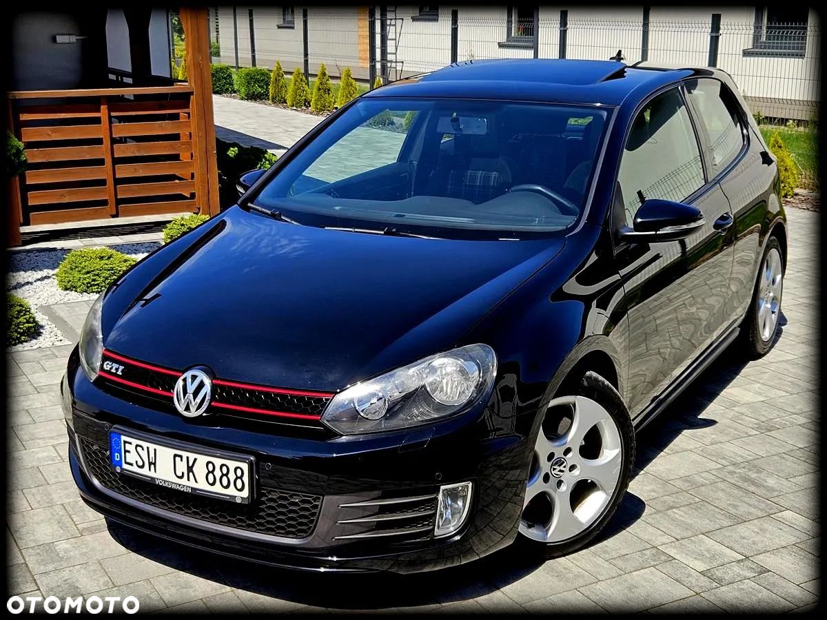 Volkswagen Golf VI 2.0 TSI GTI - 1