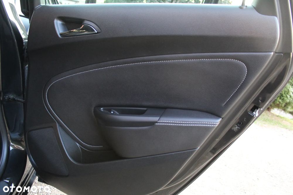 Opel Astra 1.4 Turbo Cosmo - 13