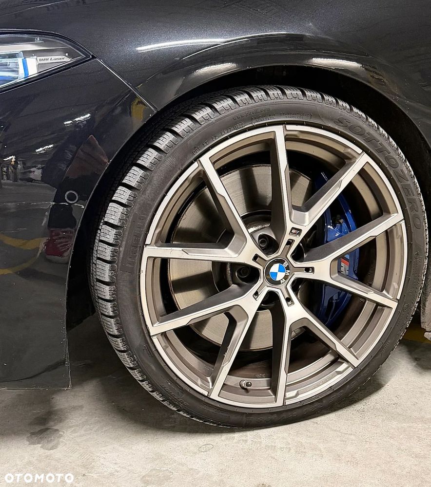 BMW Seria 8 - 11