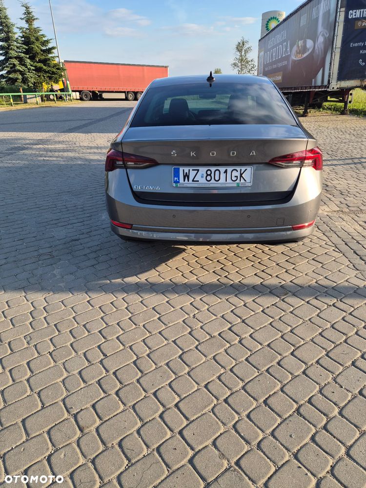 Skoda Octavia 2.0 TDI Style DSG - 18