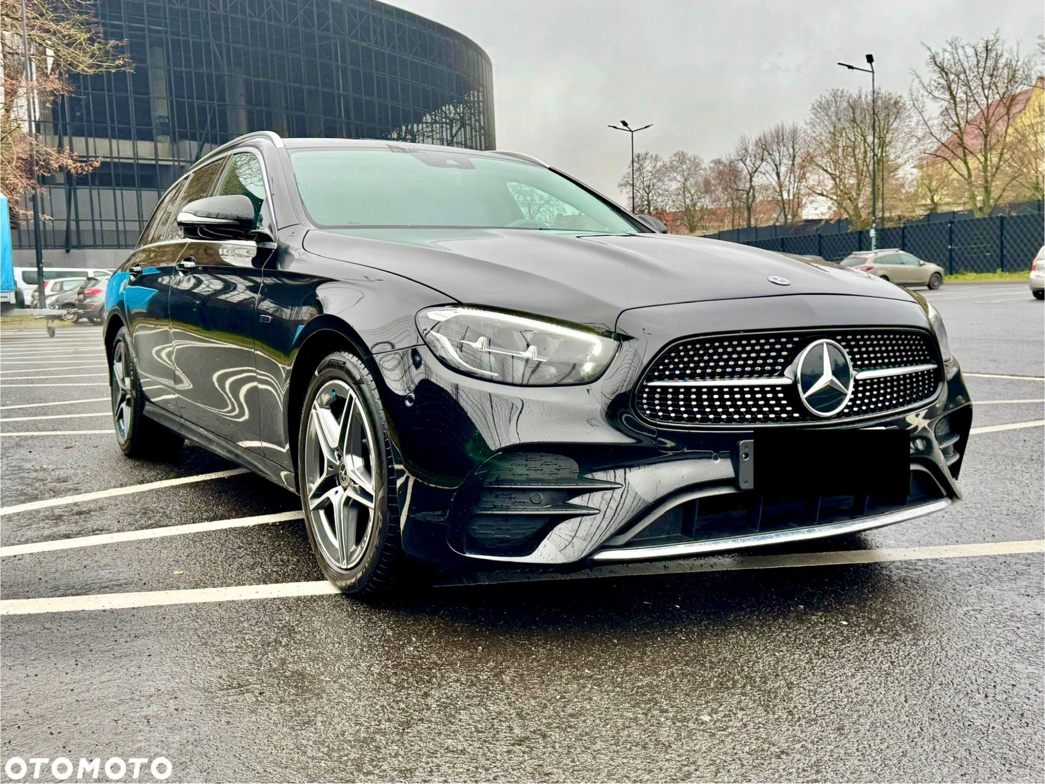 Mercedes-Benz Klasa E 220 d 4Matic T 9G-TRONIC AMG Line - 1