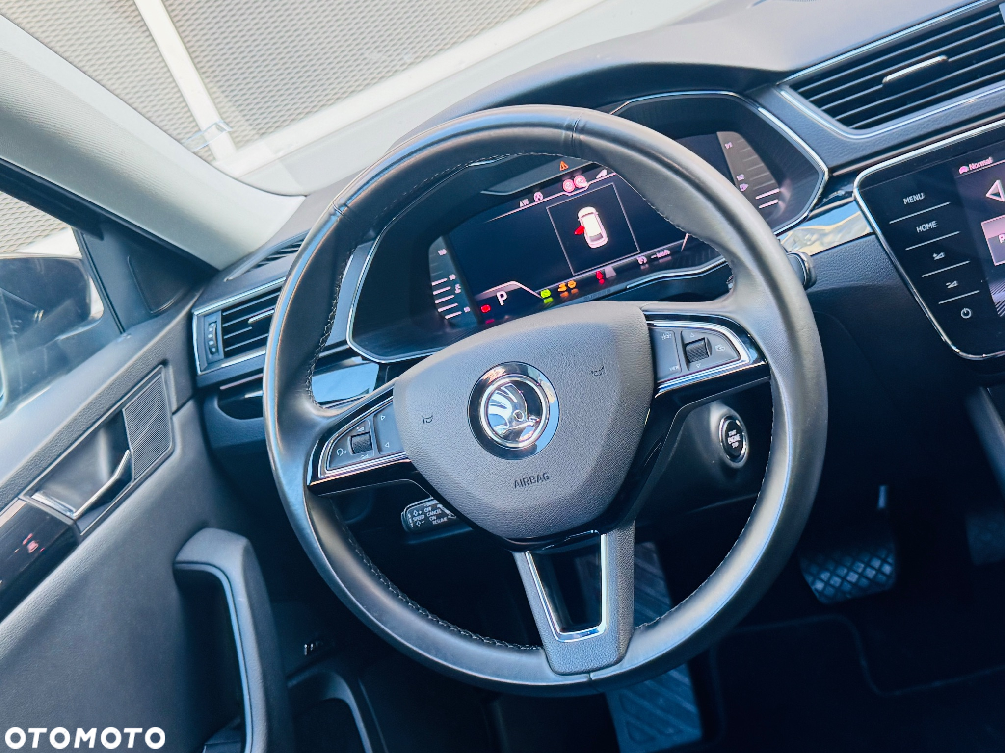 Skoda Superb 2.0 TDI L&K DSG - 29