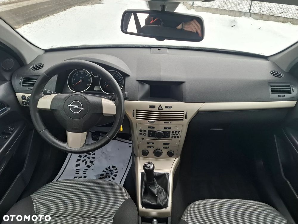 Opel Astra 1.7 CDTI DPF Style - 10