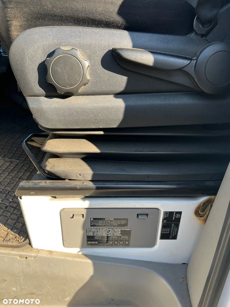 Mercedes-Benz Sprinter - 8