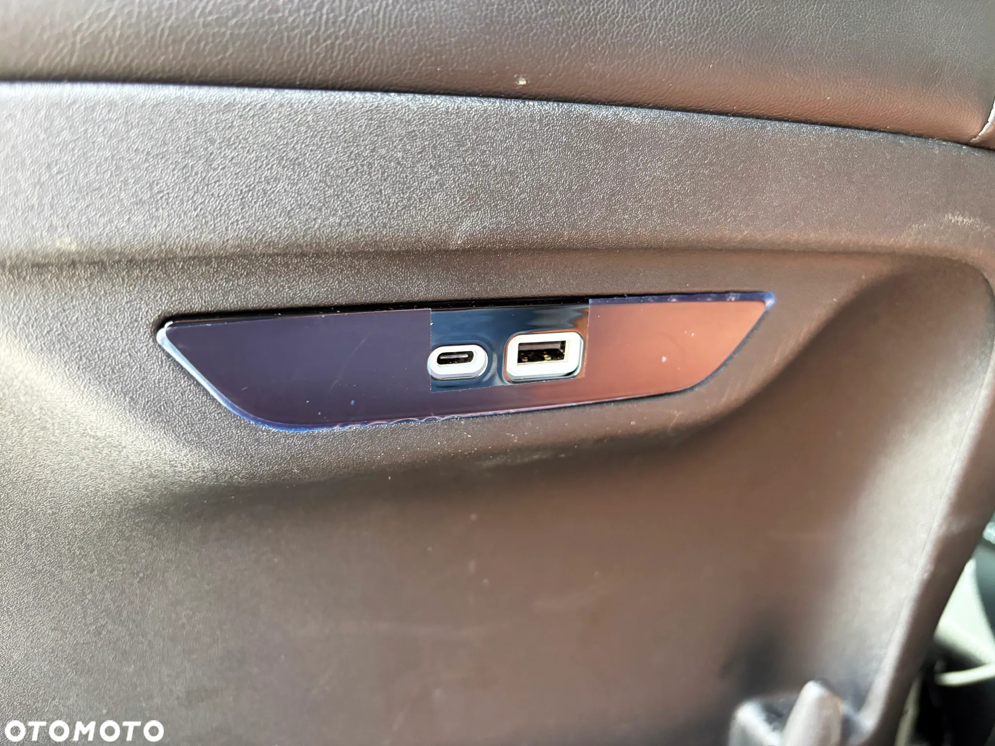 Chrysler Pacifica - 38