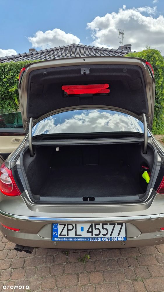Volkswagen Passat CC - 19