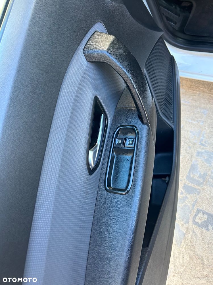 Renault Express - 12