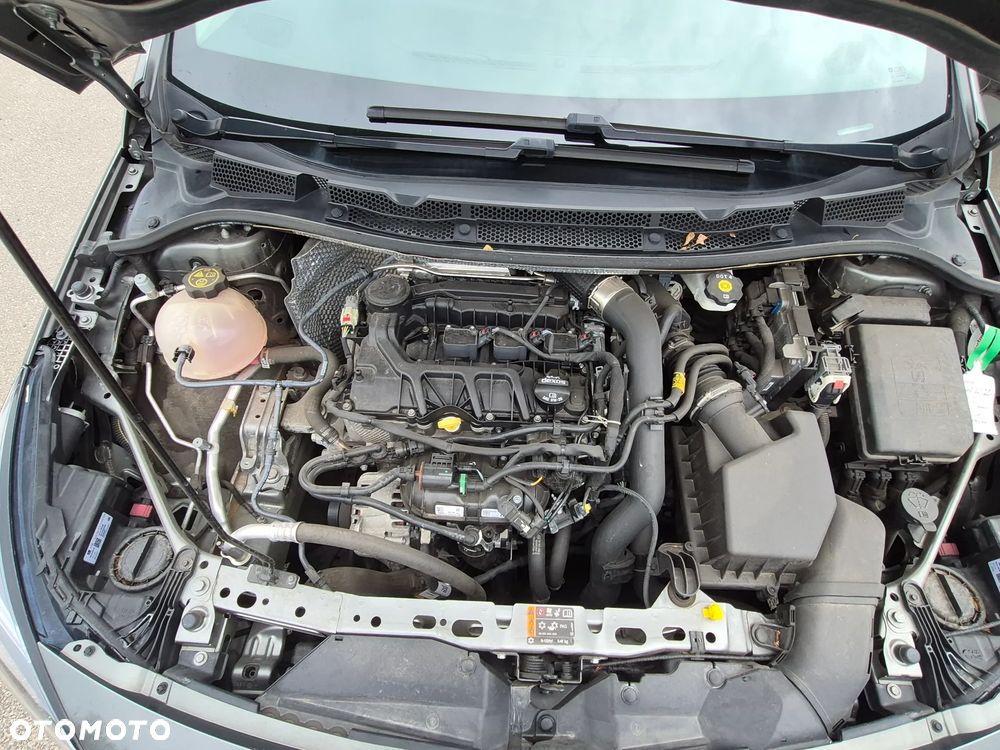 Opel Astra 1.2 T Edition S&S - 10