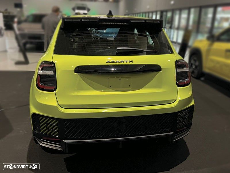 Abarth 600e 54 kWh Turismo - 7
