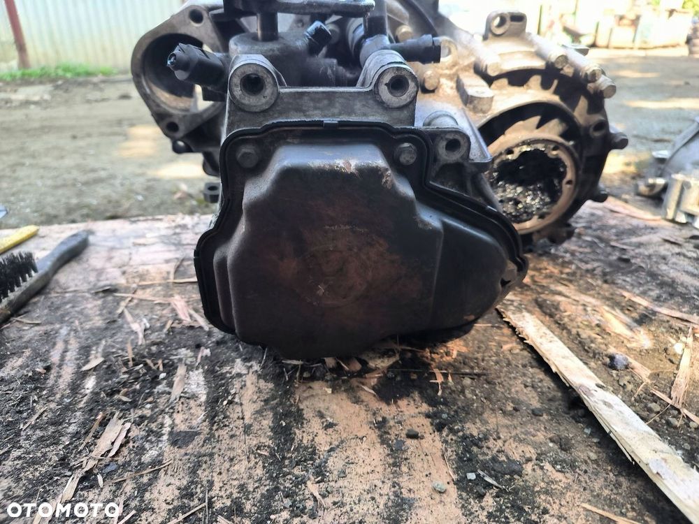 Skrzynia biegów Passat B6 1.9 TDi 105KM KBM - 3