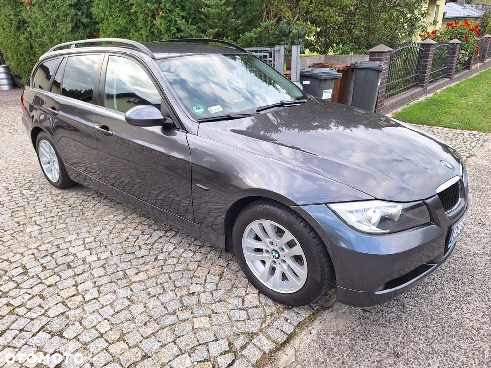 BMW Seria 3 318d - 10