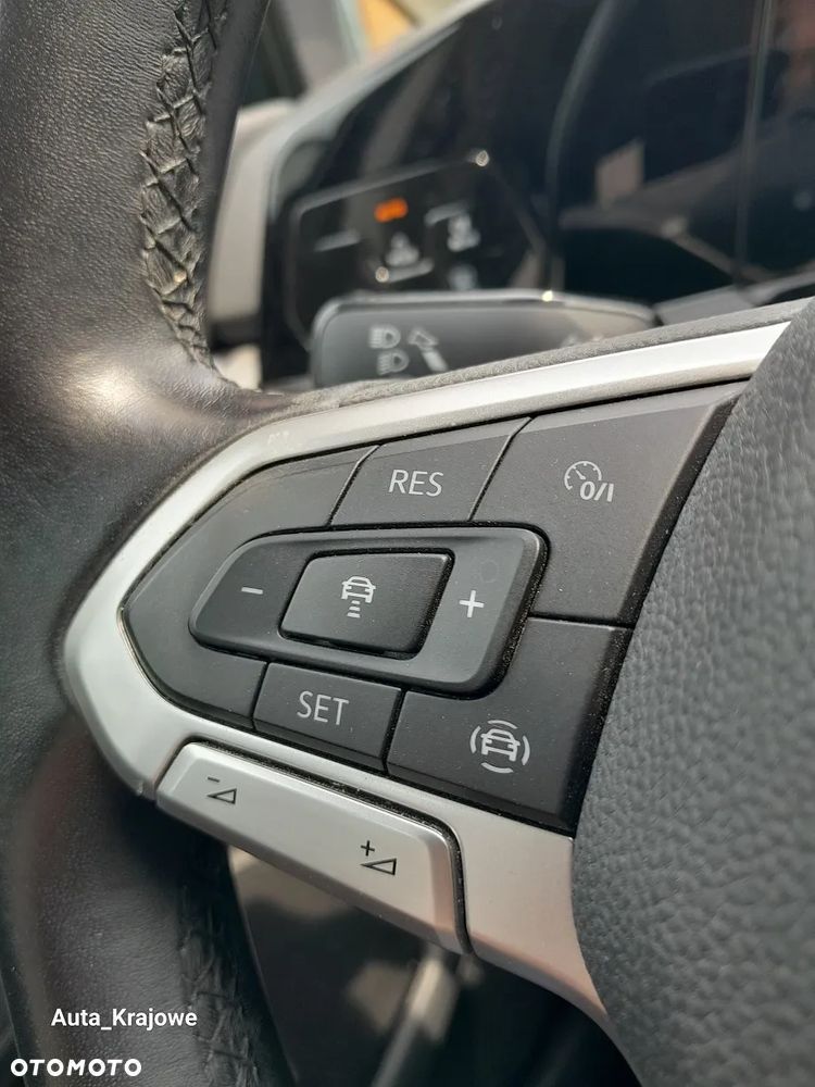 Volkswagen Golf VIII 2.0 TDI Life - 23